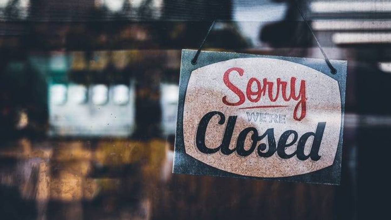 Closed bar sign