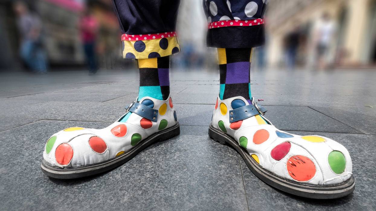 Clown shoes