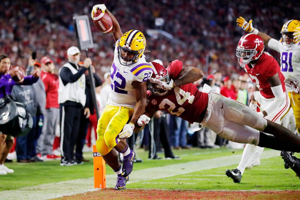 Clyde Edwards-Helaire stays inbounds for a touchdown against SEC rival Alabama