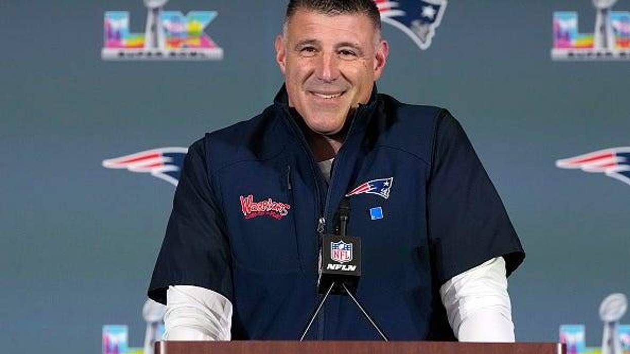 Coach Mike Vrabel