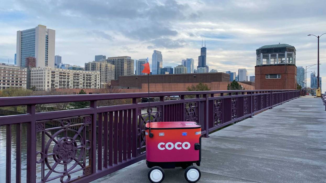 coco bot on Chicago bridge