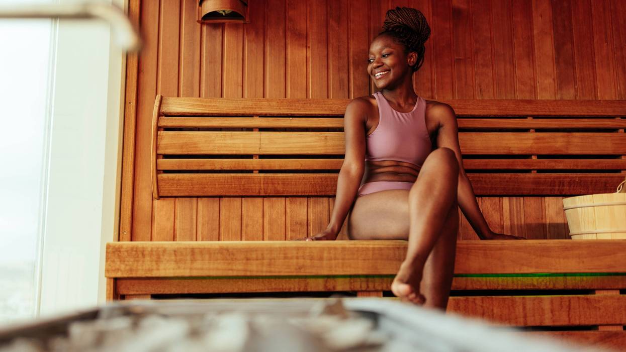 Cold Plunges and Heat Therapy: Are Extreme Temperatures the Key to Wellness? | Bee Well