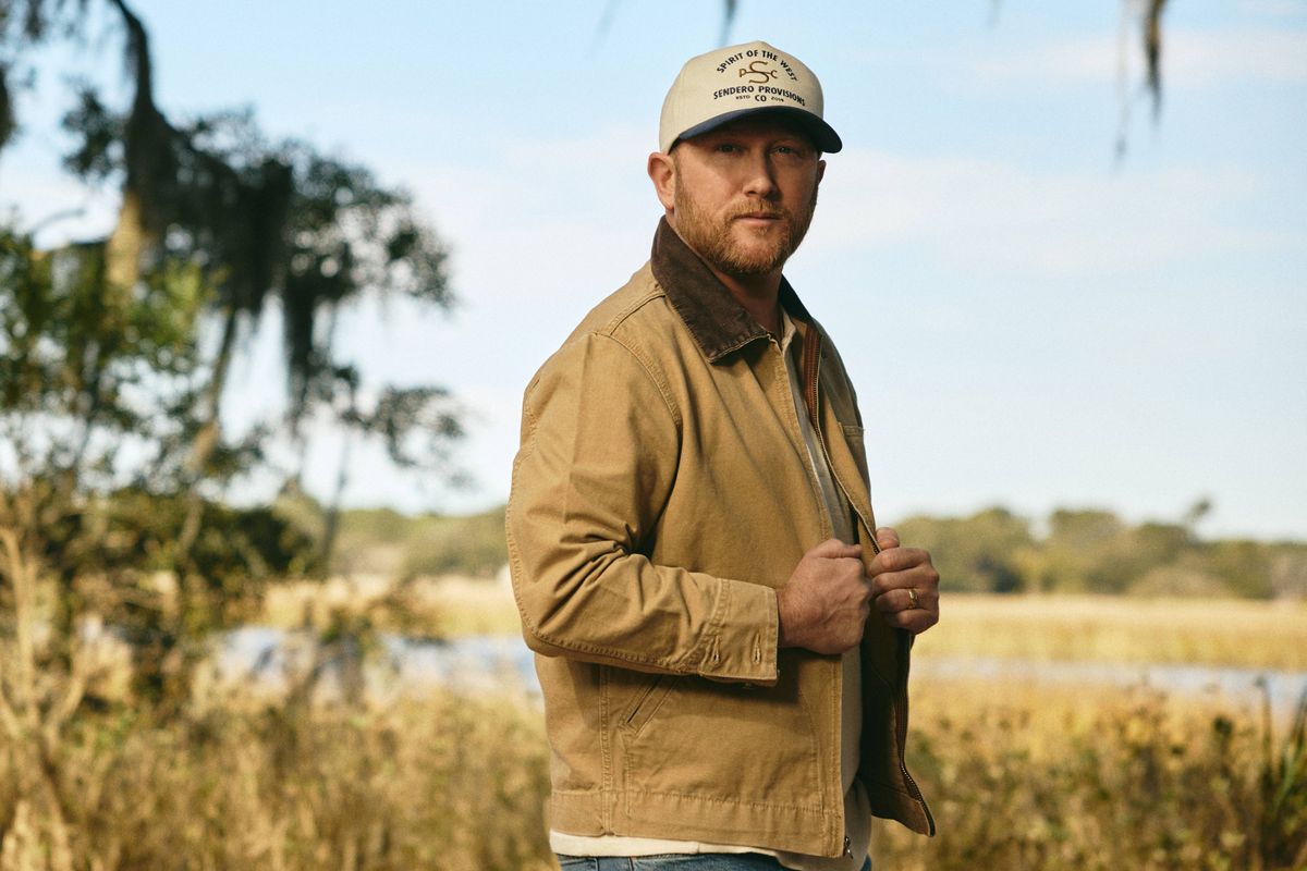 Cole Swindell at Mystic Lake