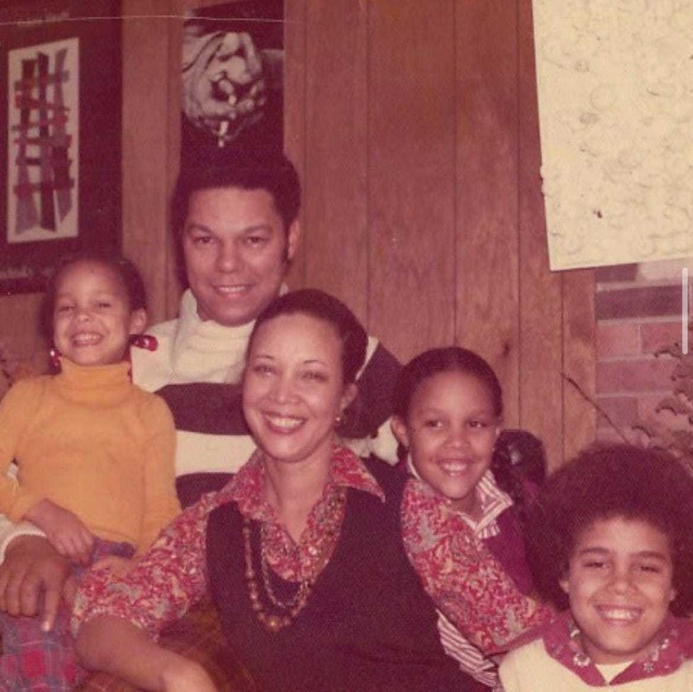 Colin Powell with wife Alma and children Michael, Linda and Annemarie