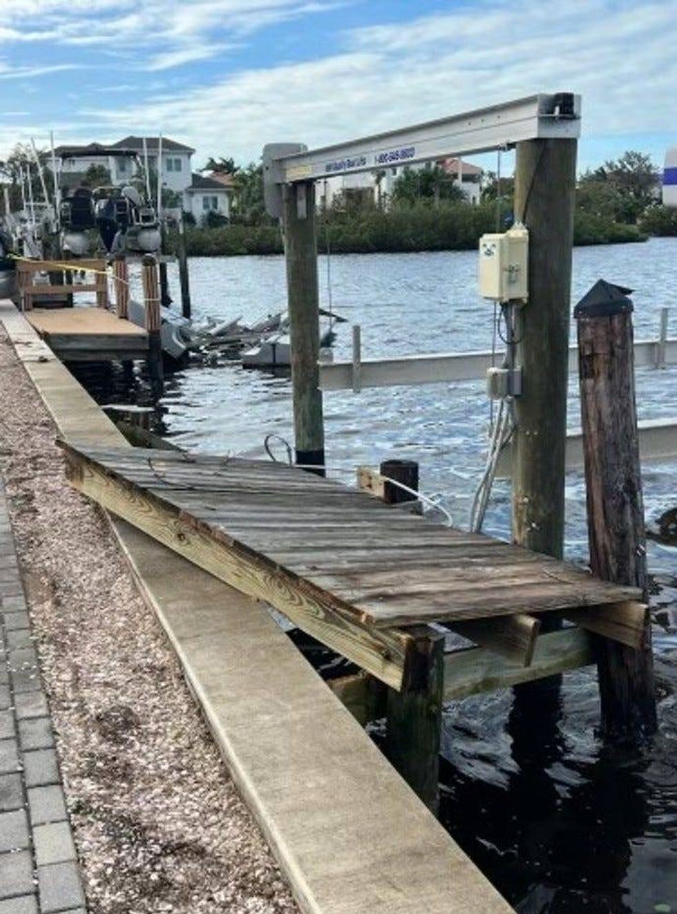 Collapsed dock