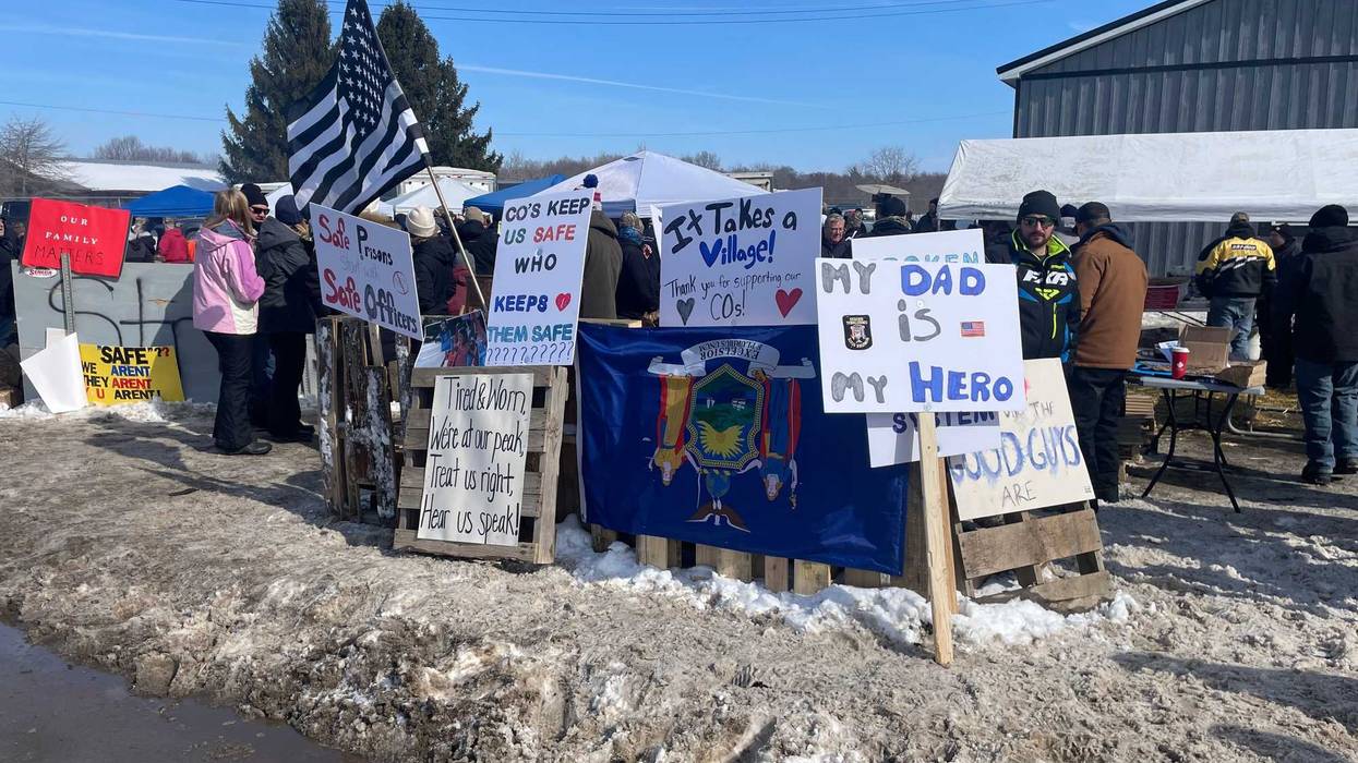 Collins corrections officers strike