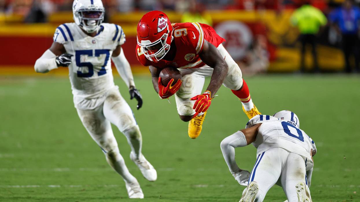 COLTS-CHIEFS 826