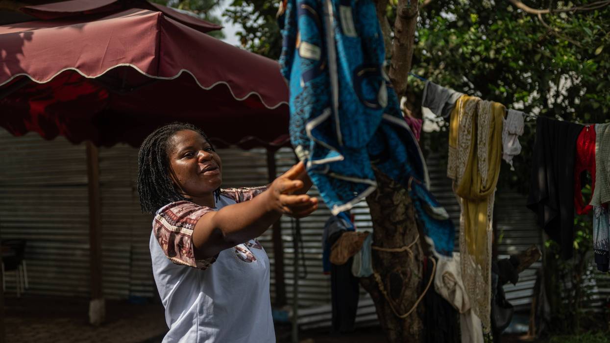 Congo Dying Mothers Ebola 98