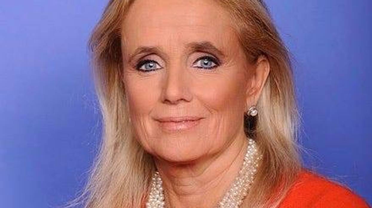 Congresswoman Debbie Dingell official headshot