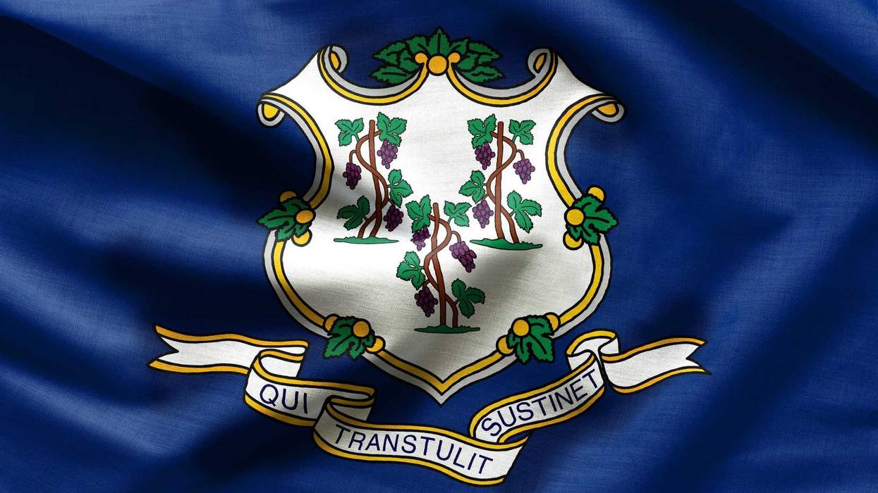 connecticut-flag-GettyImages-921571994.jpg