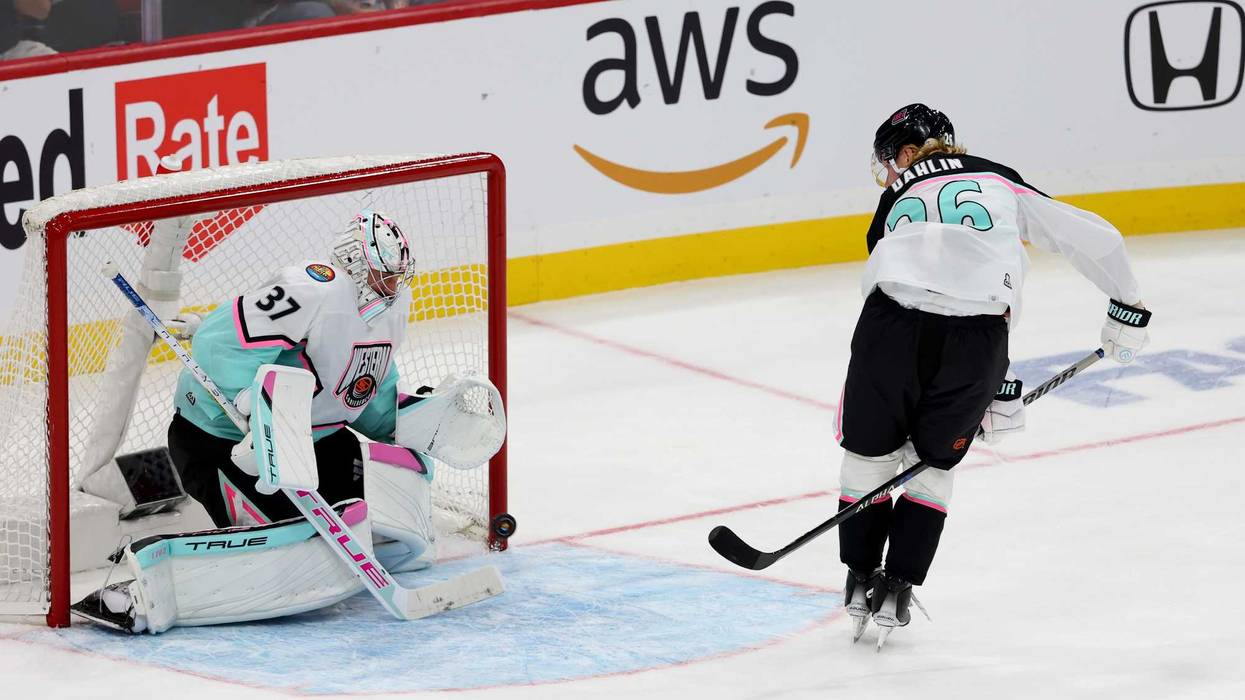 Connor Hellebuyck, Rasmus Dahlin