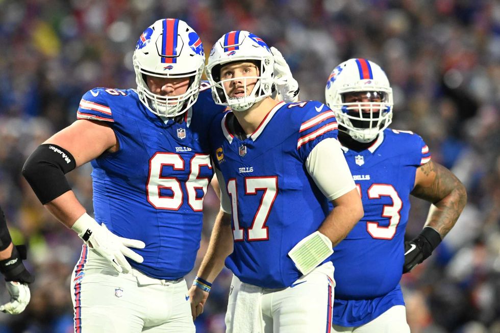 Connor McGovern, Josh Allen and Dion Dawkins