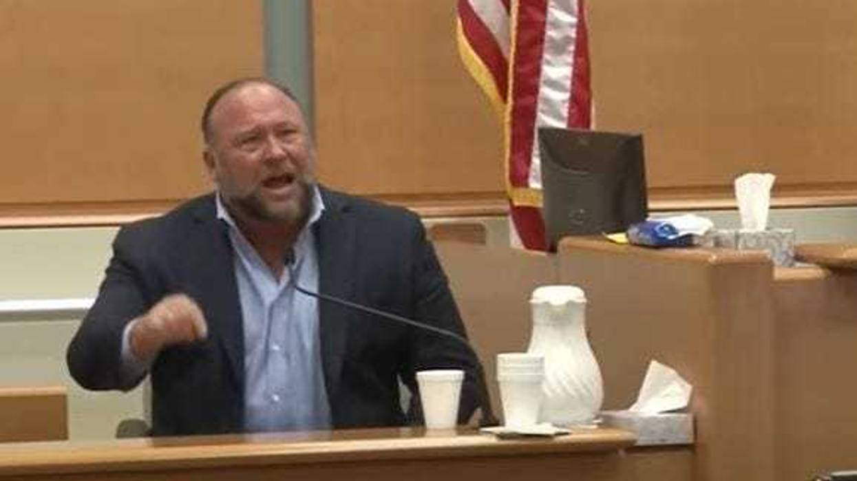 Conspiracy theorist Alex Jones testifies in Waterbury, 9/22/22