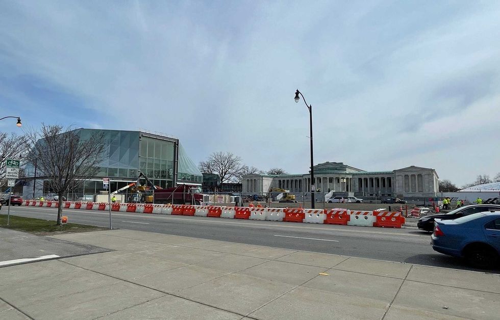 Construction at the Buffalo AKG Art Museum