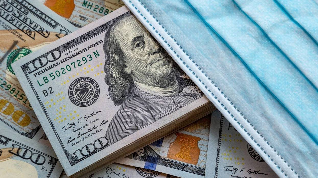 Coronavirus money mask