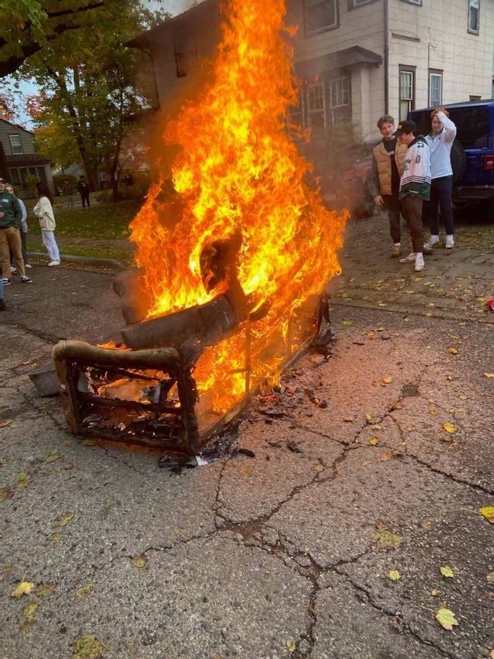 couch burning at MSU