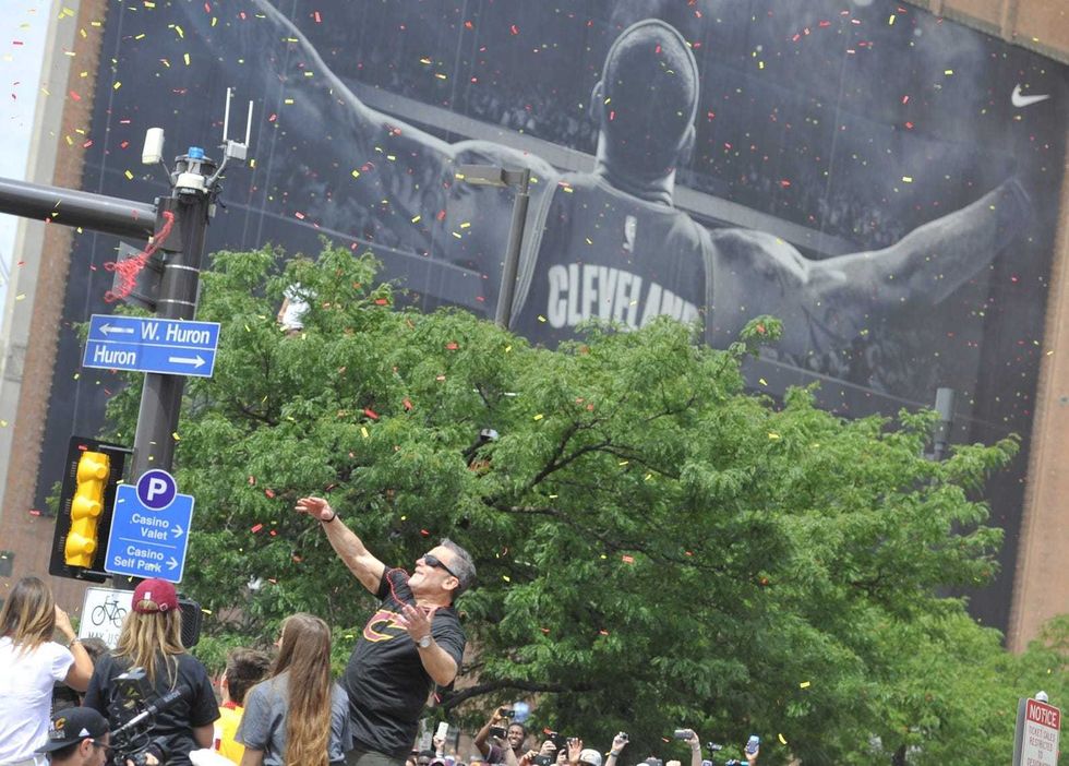 Brian Windhorst: Dan Gilbert has been pigheaded about embracing the 2016 title