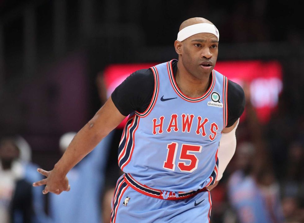 NBA Star Vince Carter Announces Retirement