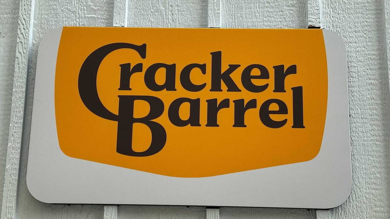 Cracker Barrel New Logo