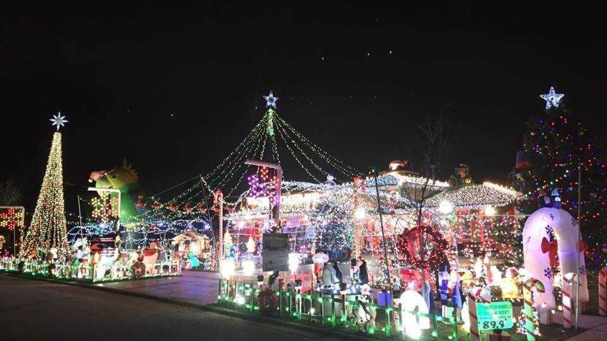 Creator of massive Tinley Park holiday lights display says criticism from neighbors is nothing new