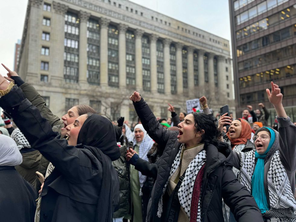 crowds in Daley Plaza