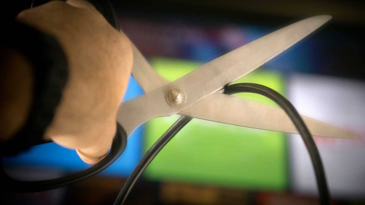 cut-cable-GettyImages-855977378.jpg