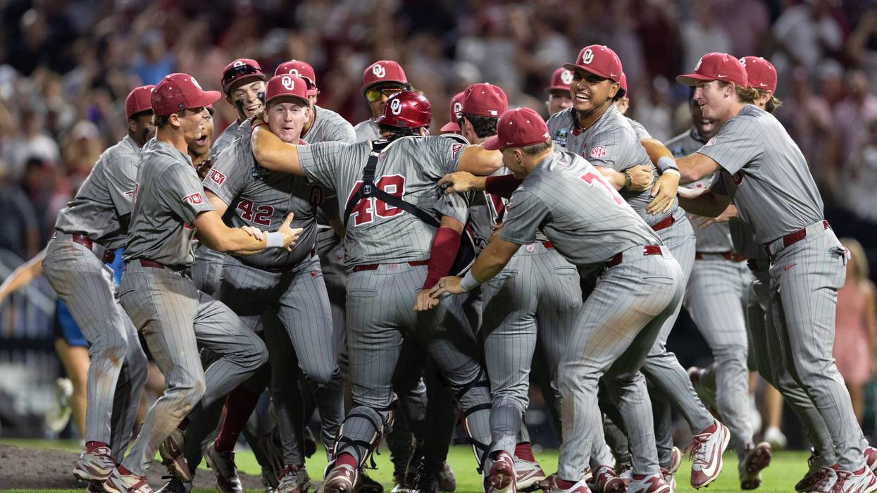 CWS Finals Baseball