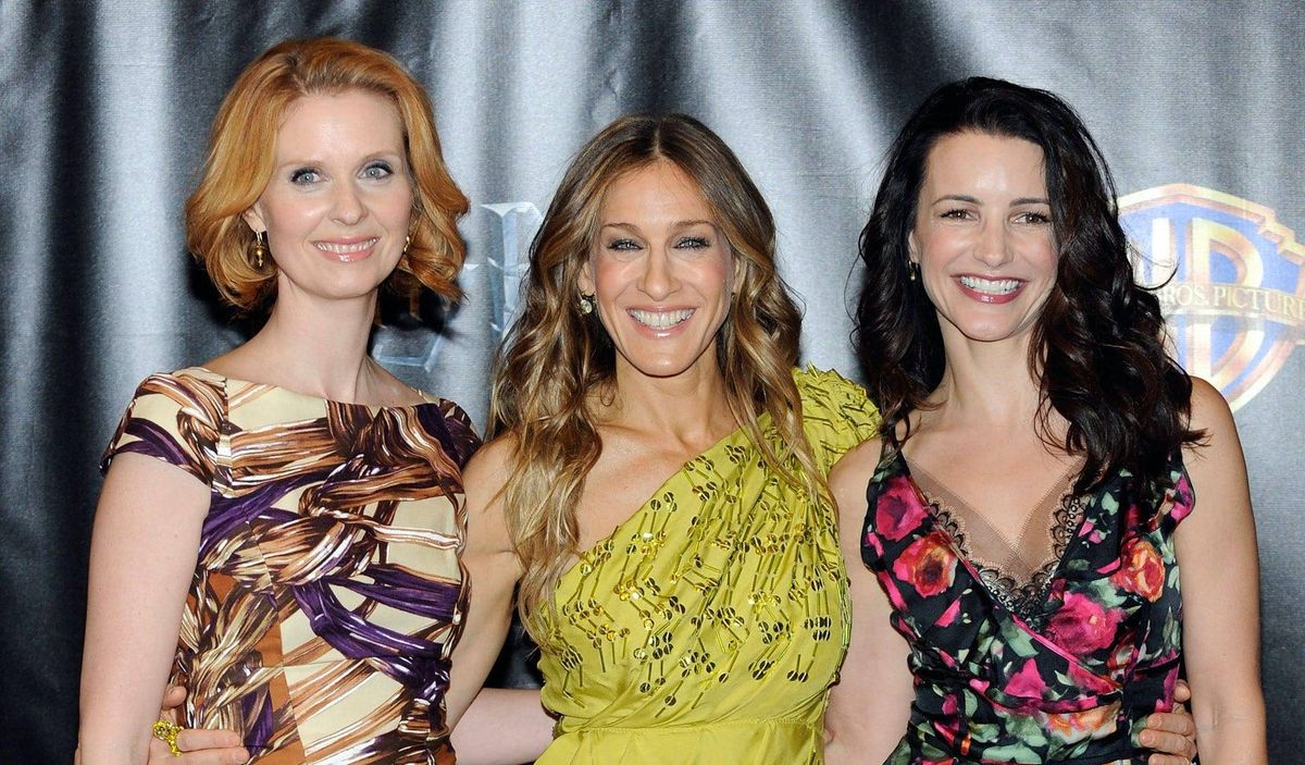 Cynthia Nixon and Sarah Jessica Parker are seen filming 'And Just Like That...' on November 02, 2021 in New York City.Cynthia Nixon and Sarah Jessica Parker are seen filming 'And Just Like That...' on November 02, 2021 in New York City.Cynthia Nixon and Sarah Jessica Parker are seen filming 'And Just Like That...' on November 02, 2021 in New York City.Cynthia Nixon and Sarah Jessica Parker are seen filming 'And Just Like That...' on November 02, 2021 in New York City.Cynthia Nixon and Sarah Jessica Parker are seen filming 'And Just Like That...' on November 02, 2021 in New York City.Cynthia Nixon and Sarah Jessica Parker are seen filming 'And Just Like That...' on November 02, 2021 in New York City.Cynthia Nixon and Sarah Jessica Parker are seen filming 'And Just Like That...' on November 02, 2021 in New York City.