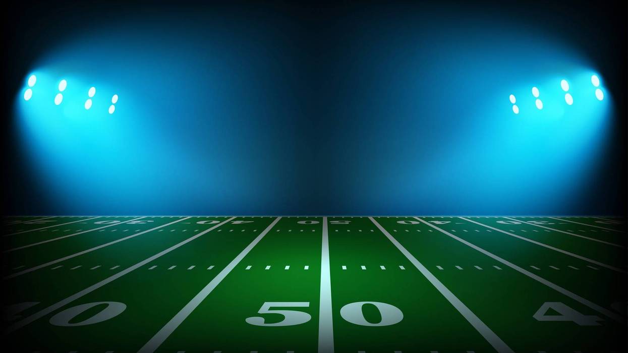 Dallas Area plays Aliquippa for state football championship