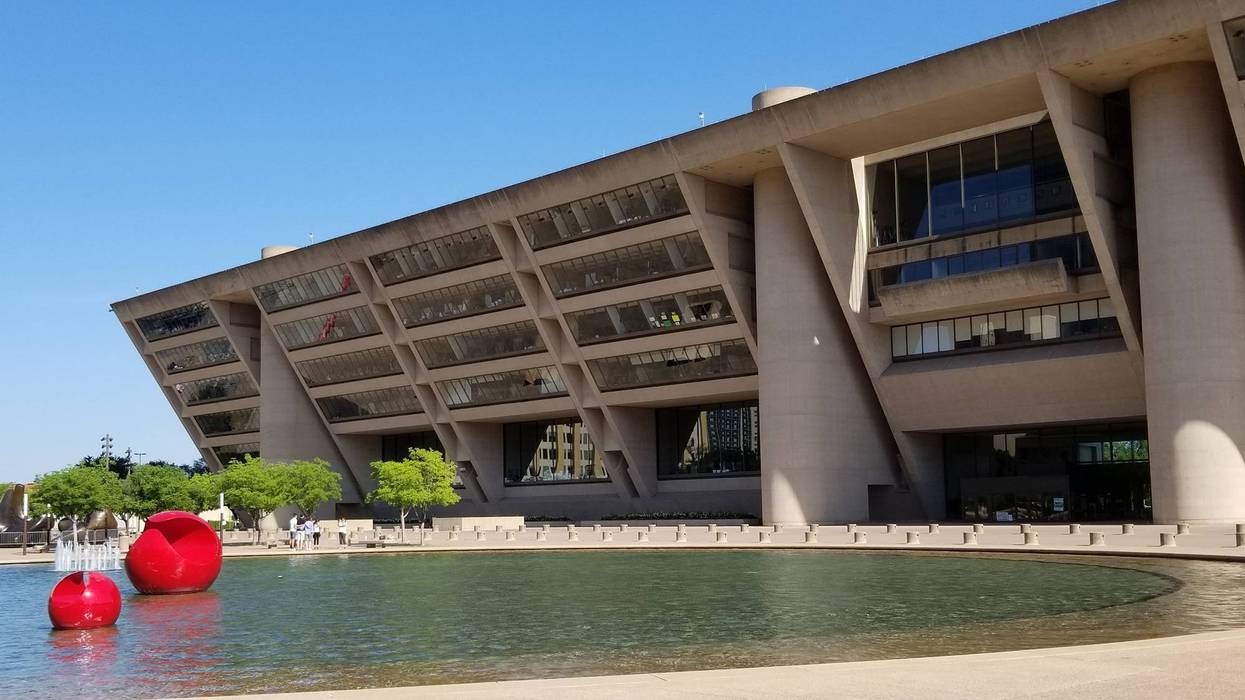 dallas city hall