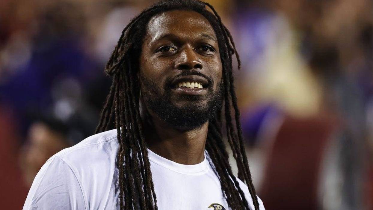 Dallas Cowboys defensive end Jadeveon Clowney practiced with his new team this week while facing misdemeanor charges in South Carolina.