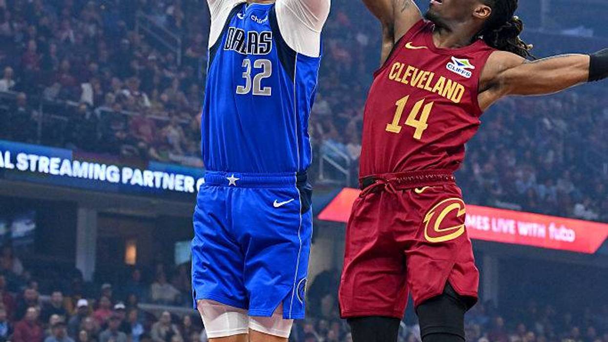 Dallas Mavericks v Cleveland Cavaliers