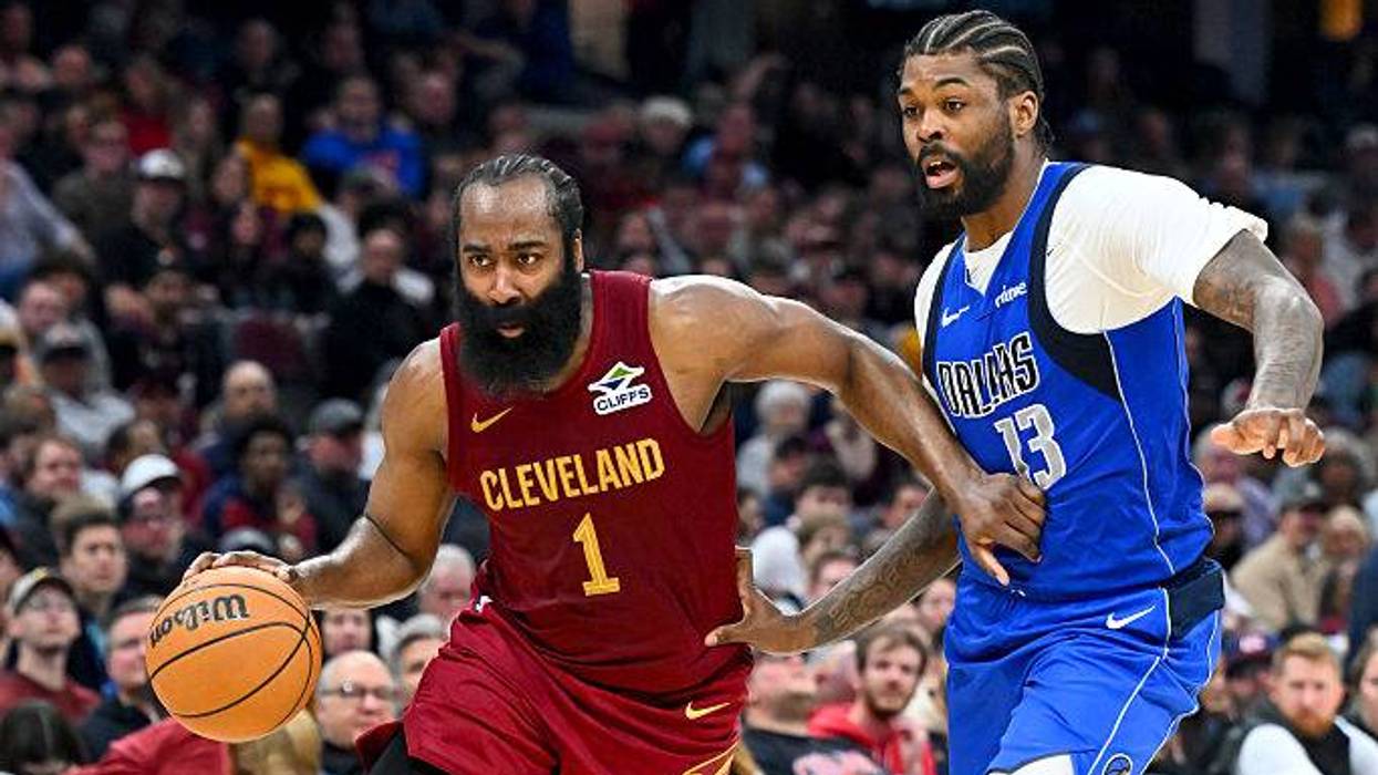 Dallas Mavericks v Cleveland Cavaliers