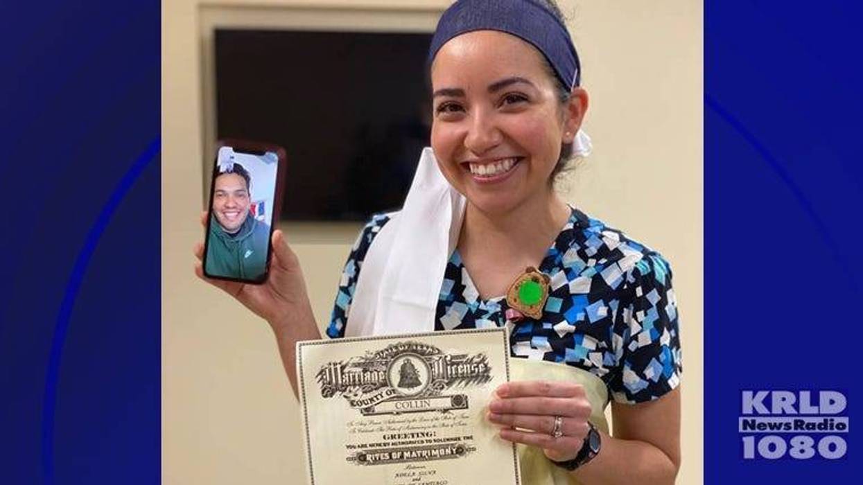 Dallas Nurse Married Over FaceTime In Hospital Break Room