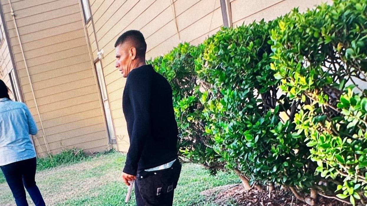 Dallas police seek suspect after officer-involved shooting and stabbing in Northeast Dallas