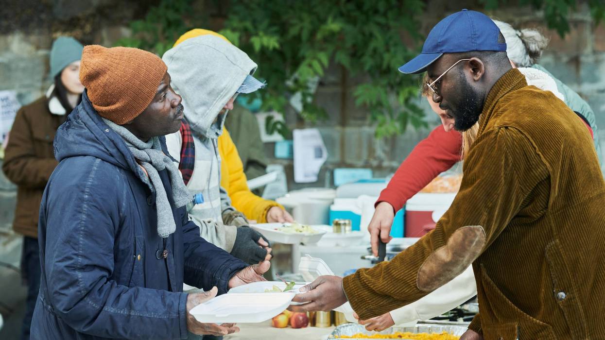 Dallas proposes permits for groups feeding the homeless on city streets