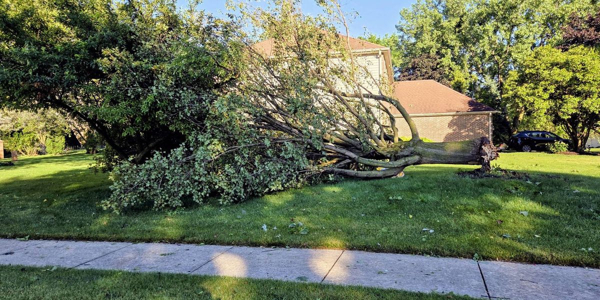 17 tornadoes hit Chicago and NW Indiana