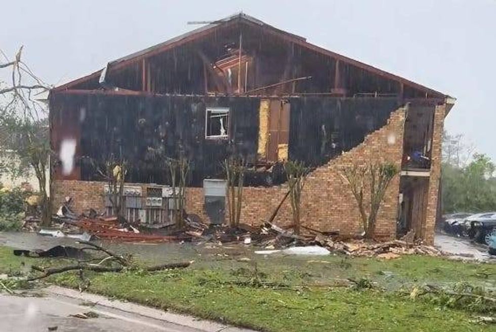 Damage strewn over southern Slidell