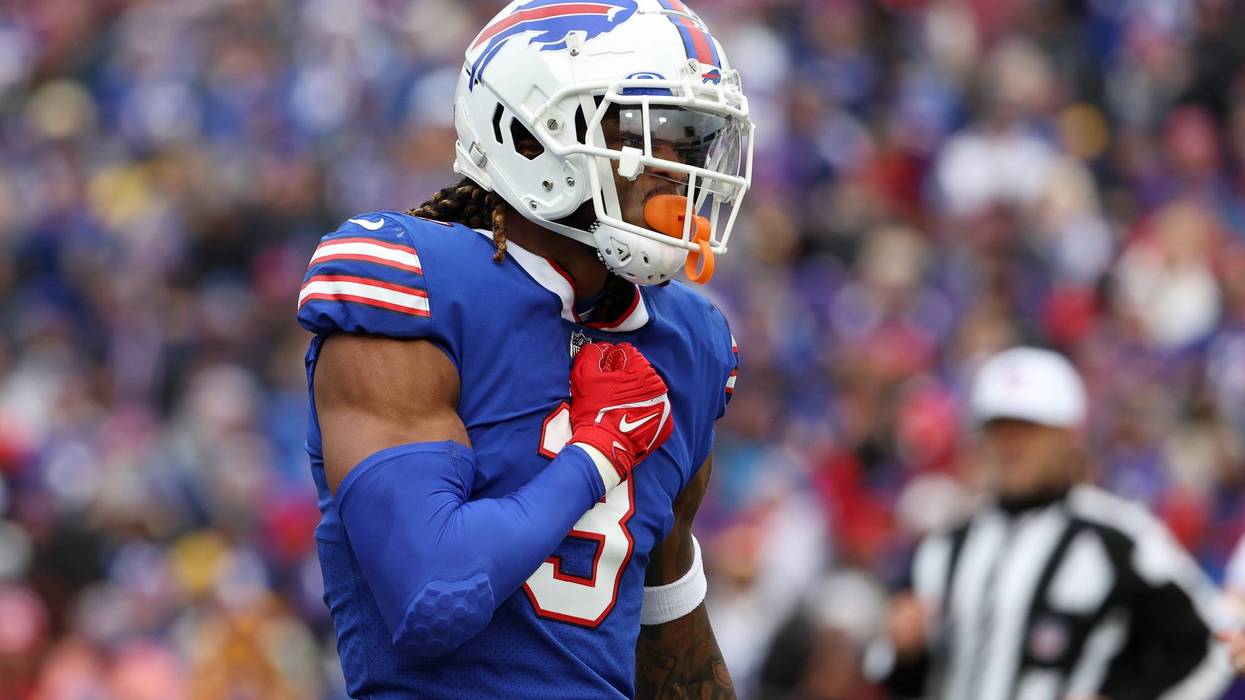 Damar Hamlin's breathing tube removed