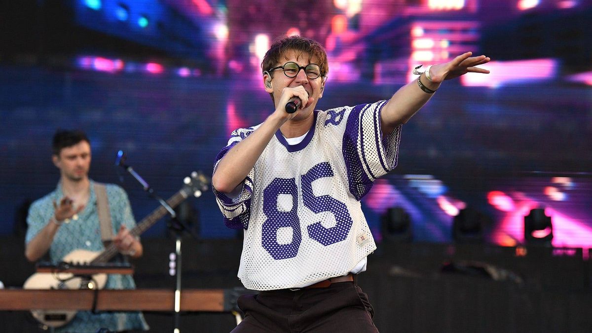 Dave Bayley of Glass Animals performs on stage during Audacy Beach Festival