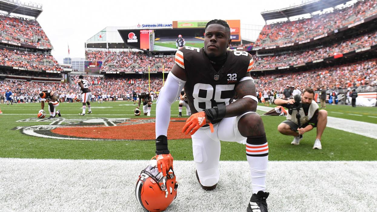 David Njoku #85 of the Cleveland Browns reacts before the game against the Tennessee Titans at Cleveland Browns Stadium on September 24, 2023 in Cleveland, Ohio.