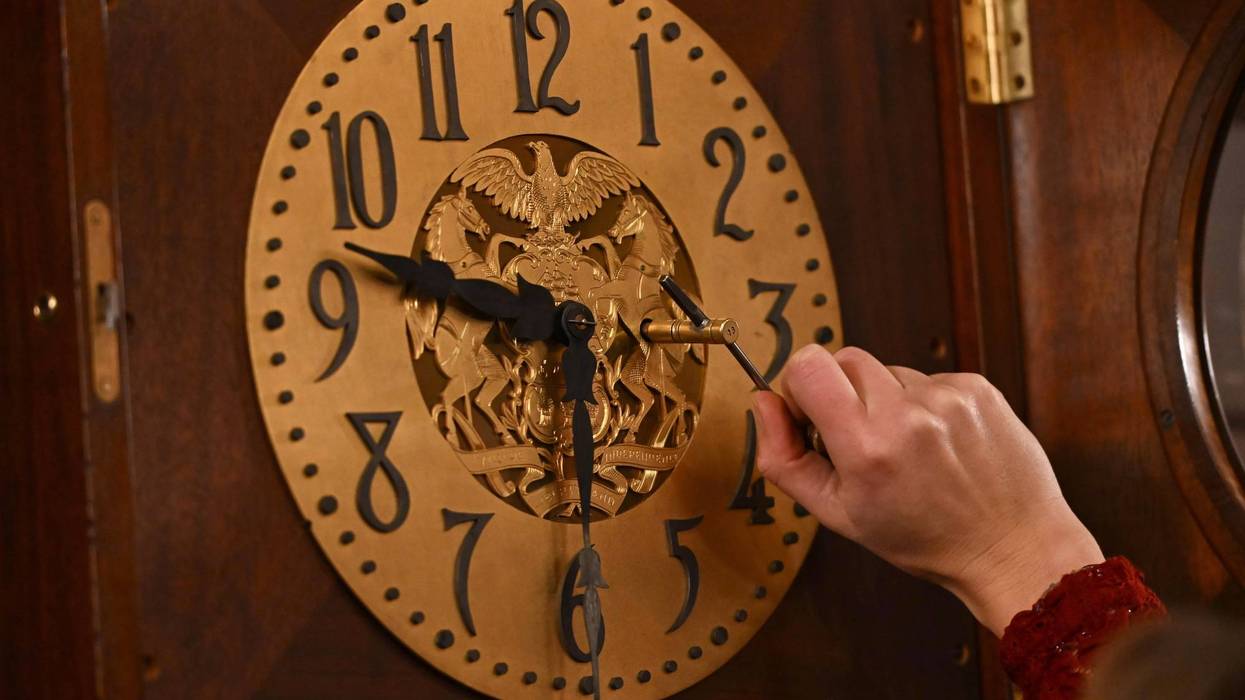 Daylight Saving Reinventing the Clock 9742