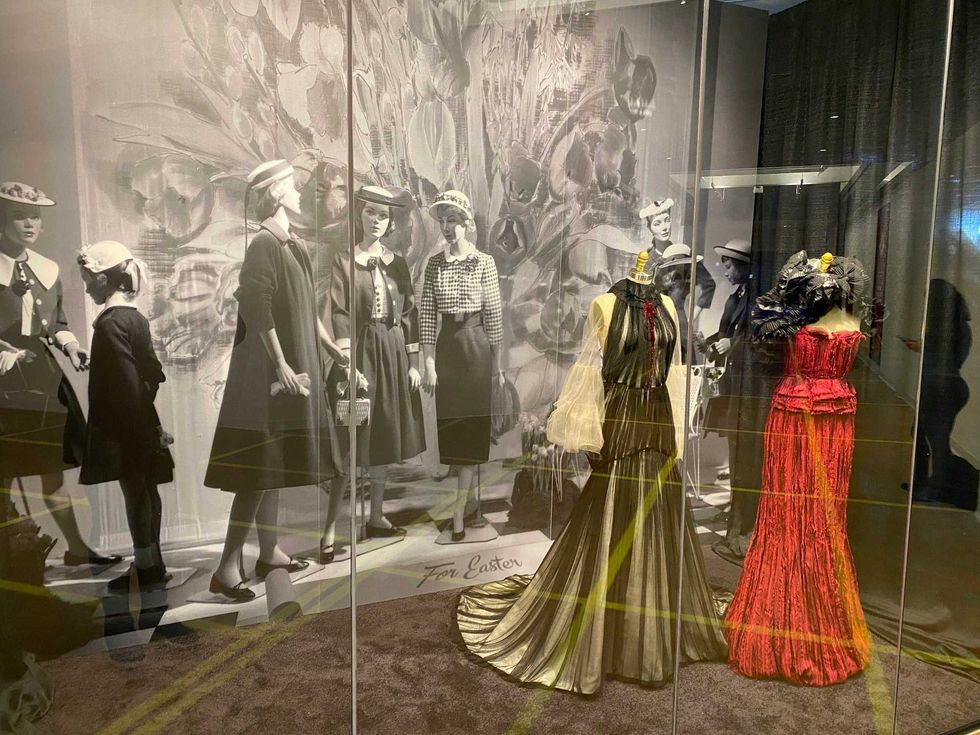 Dayton's storefront window display