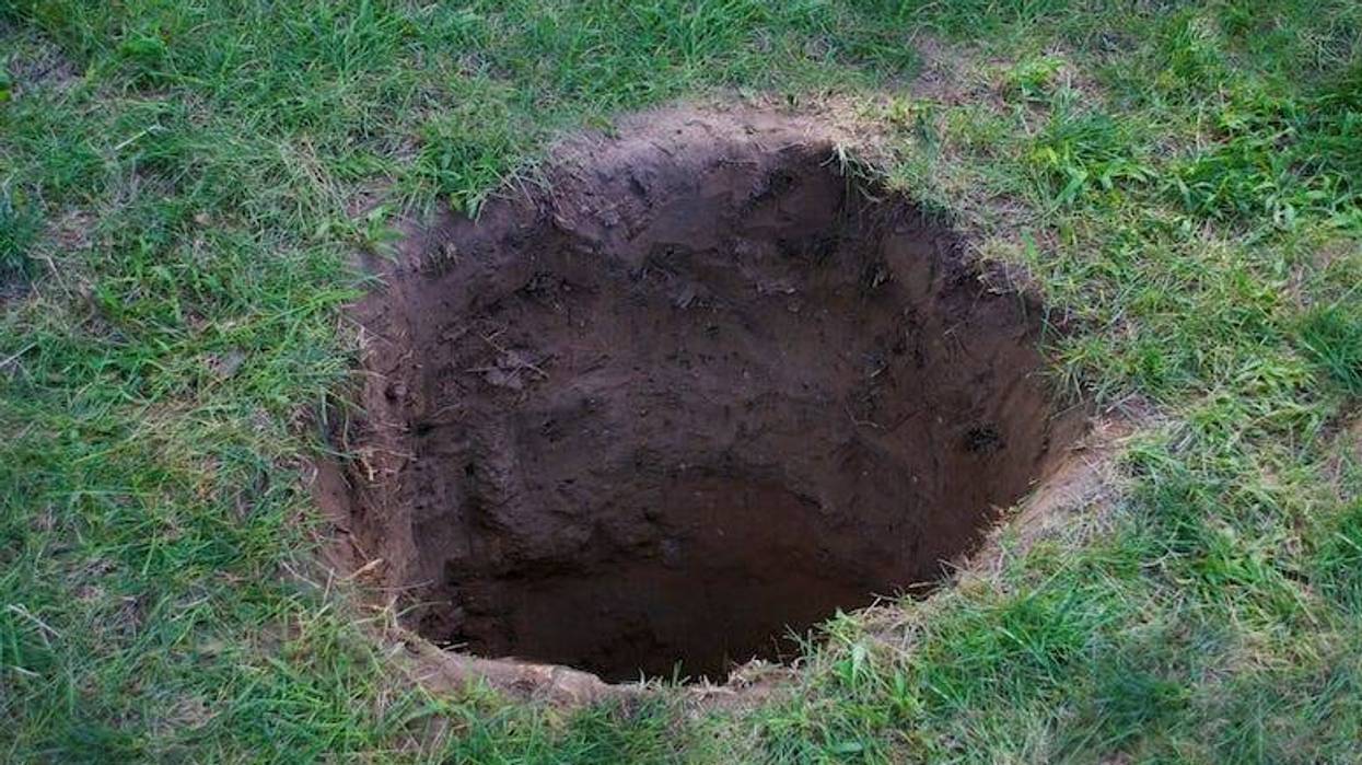 Deep Hole, Dirt, Mud, Lawn, Grass, Yard
