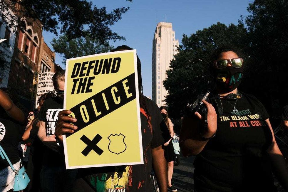 LISTEN: National Sheriffs' Association head blasts NFL over "defund the police" initiatives