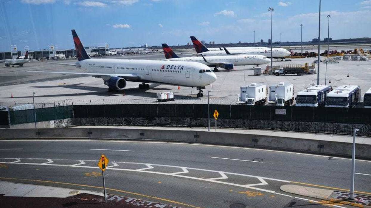 Delta planes