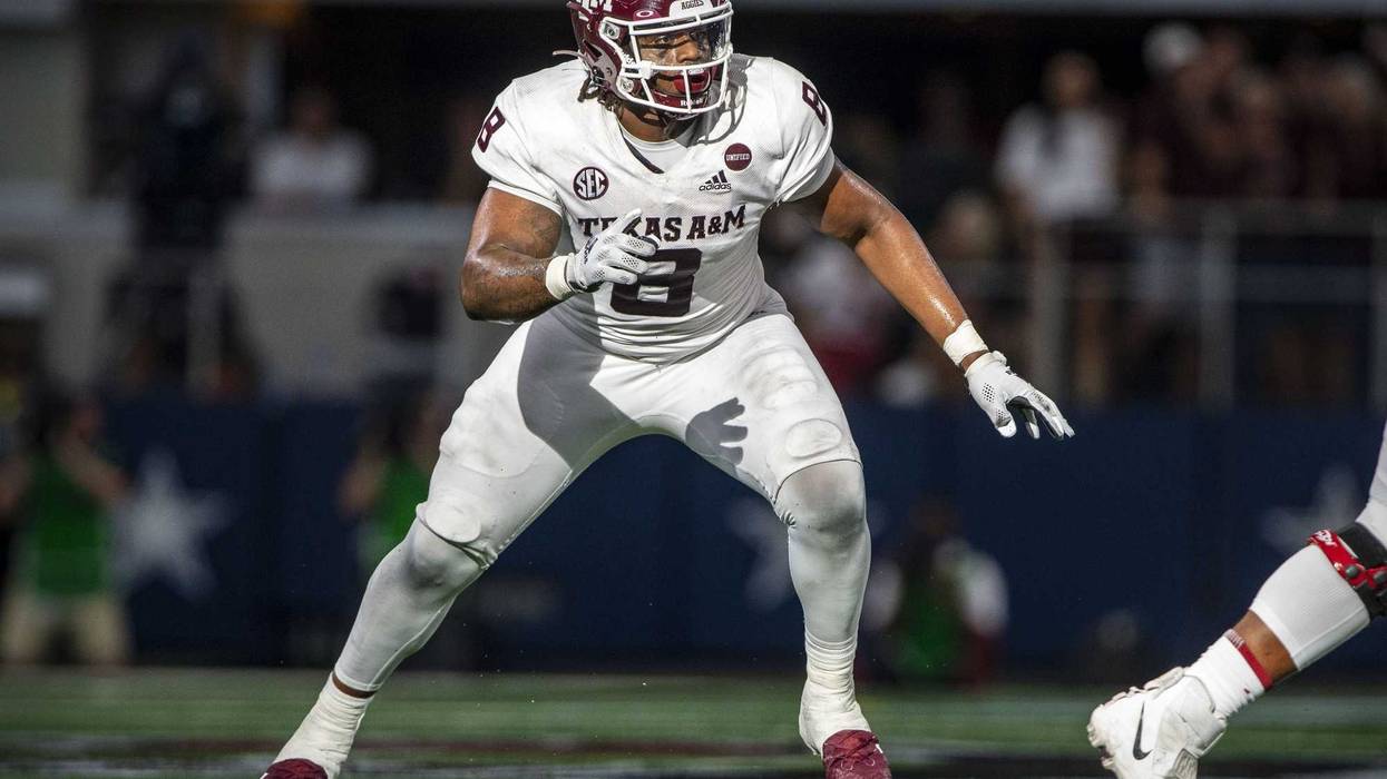 DeMarvin Leal playing at Cowboy Stadium with Texas A&M