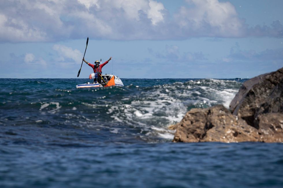 Derreumaux arrives in Hawaii.