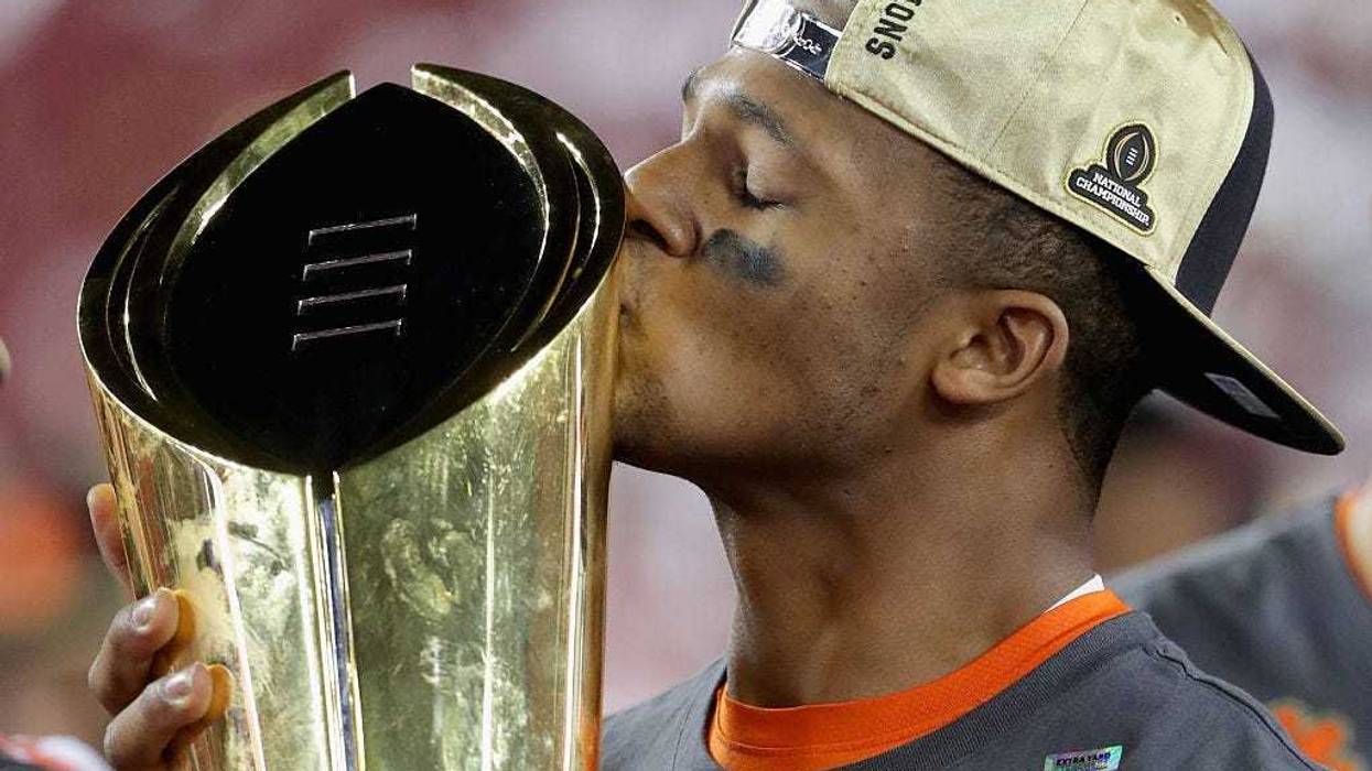 Deshaun-Watson-2017-National-title-game-GettyImages-631426912.jpg