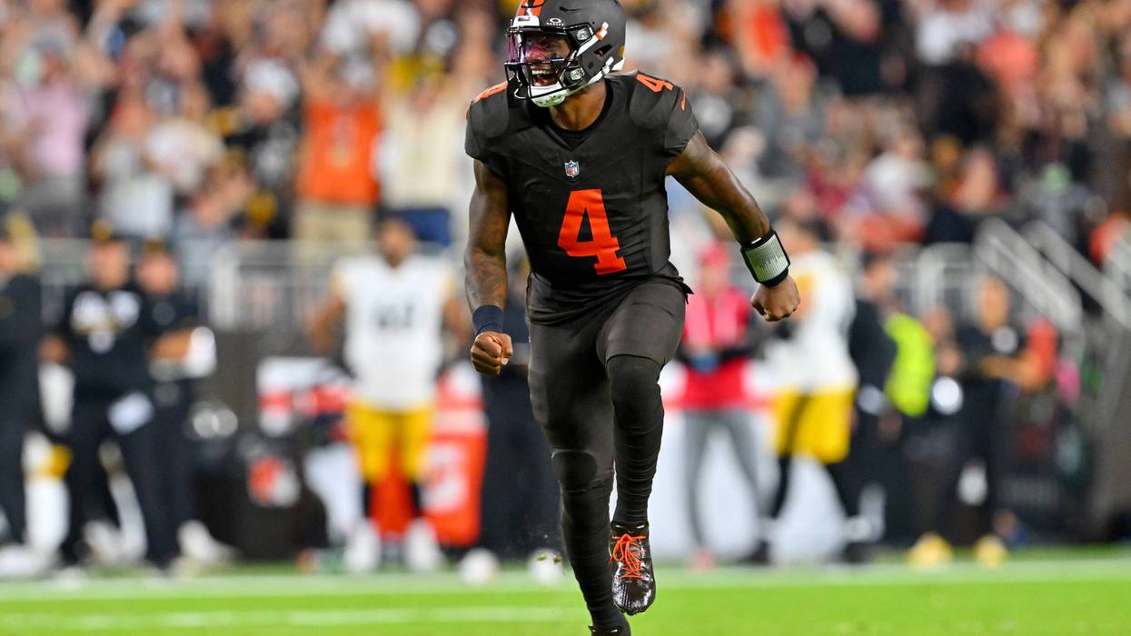 Deshaun Watson #4 of the Cleveland Browns celebrates a touchdown against the Pittsburgh Steelers dduring the second quarter of the game at Huntington Bank Field
